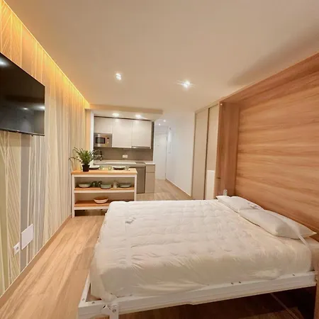 Estudio Céntrico En Appartamento Nerja